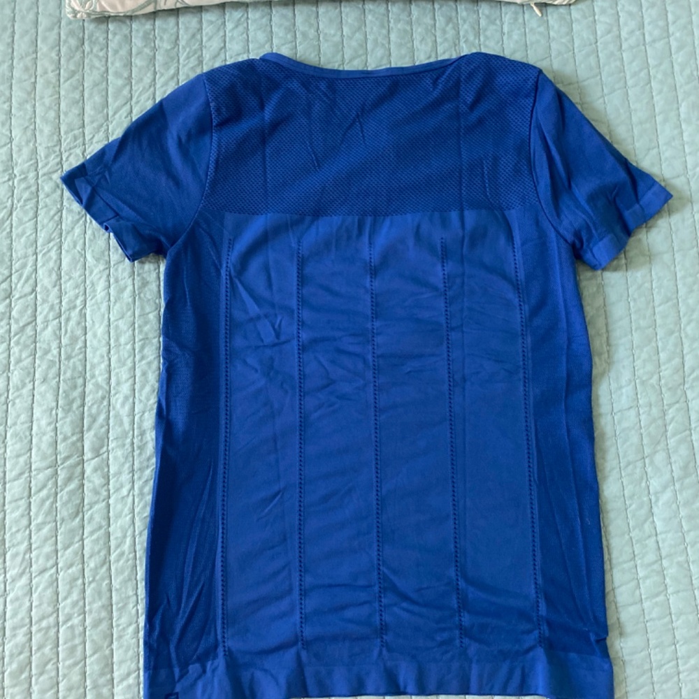 Fabletics Delta Short Sleeve Tee Blue Sz L - Picture 3 of 7